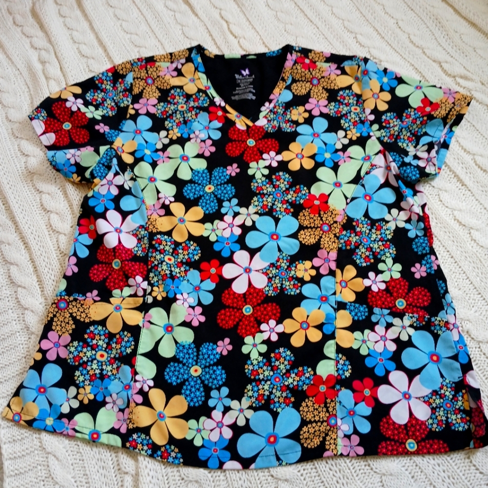 Floral V-Neck Scrub Top XL